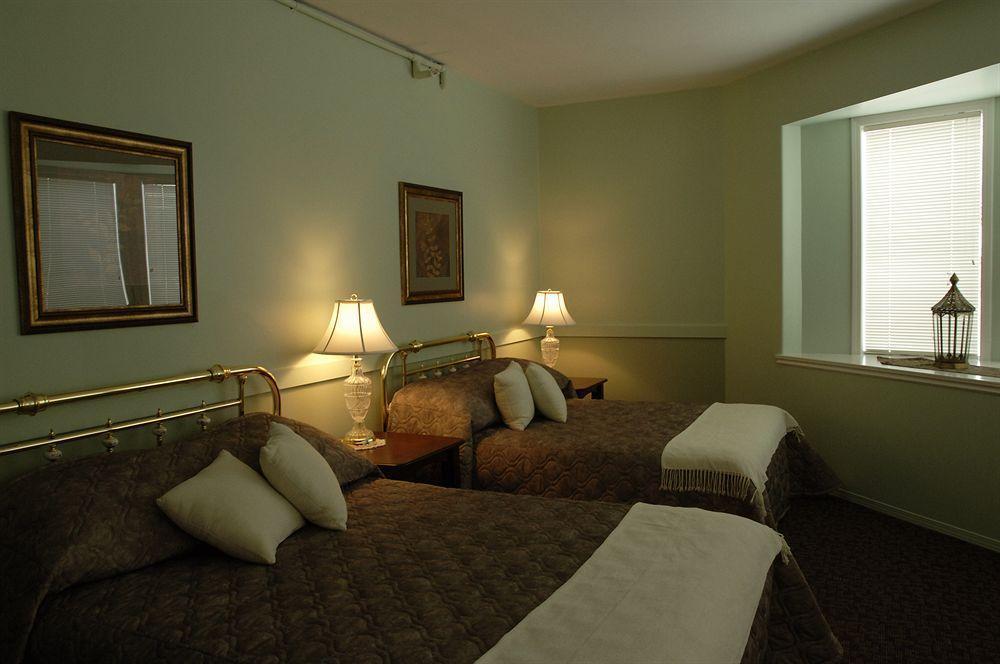 Royal Hotel ชิลลิแวค ภายนอก รูปภาพ